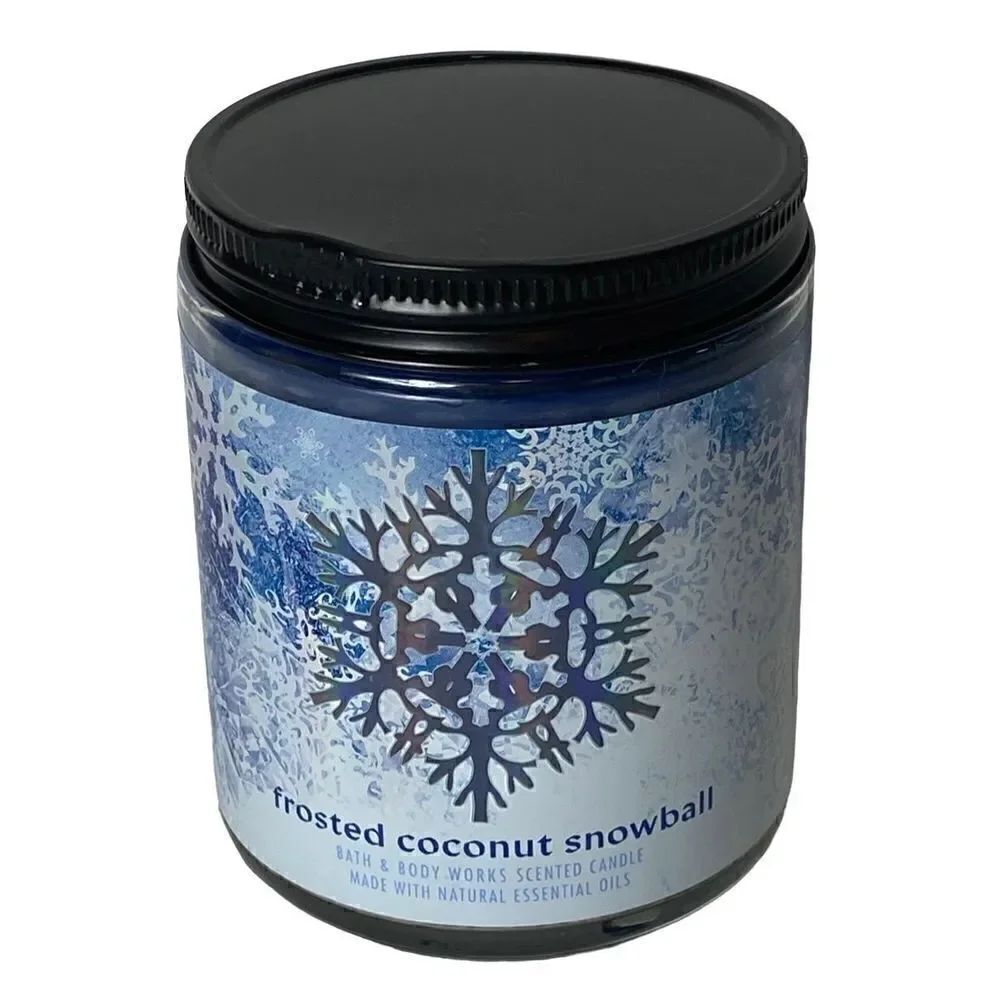 Bath and Body Works Single Wick Candles - FROSTED COCONUT SNOWBALL